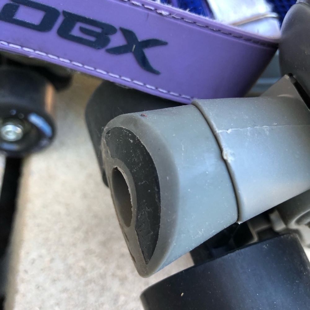 DBX Kids Purple Roller Skates 5-8 - Picture 4 of 9